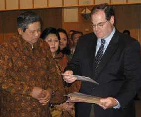 Obsesi SBY, Soekarno, dan John F Kennedy