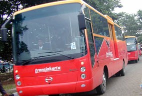 Bus TransJ Koridor VII Sempat Dialihkan