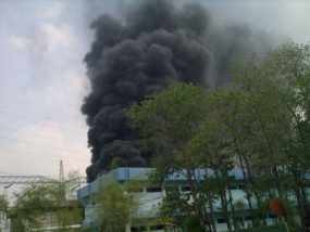 Gardu Listrik di Pasar Cipulir Terbakar