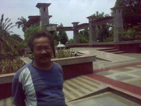 Makam Ade Irma Suryani Tak Terawat