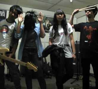 C.U.T.S, Konsisten di Jalur Electroclash