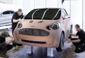 Aston Martin Bukan Lagi Merek Terkeren di Inggris 