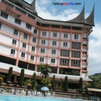 Hotel Bumi Minang Ambruk, Korban Tewas Belum Bisa Dievakuasi
