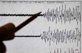 Tergoncang Gempa, Turis Australia Cepat-cepat Sudahi Mandi