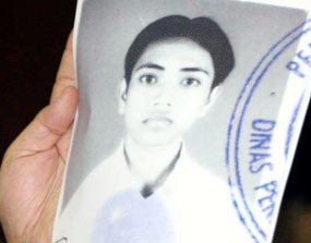 Jenazah Susilo Dimakamkan Dini Hari di Solo