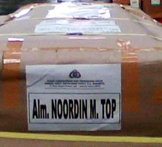 Jenazah Noordin M Top Tiba di Bandara