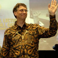 Bill Gates Pun Pernah Berbatik