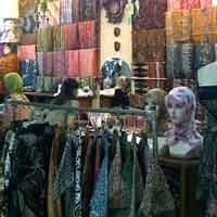 Ke Mana pun Hari Ini, Pakai Batik Rek!