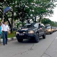 Keliling Jakarta Pakai Batik