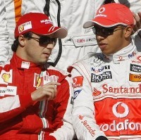 Massa Merasa Kecurian, Hamilton Santai