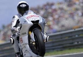 Pole Lorenzo Patahkan Rekor Yamaha