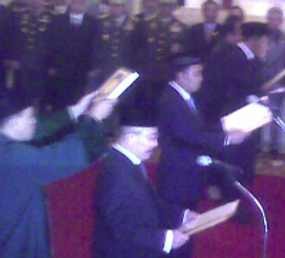 Didampingi Istri, 3 Plt KPK Injakkan Kaki di KPK