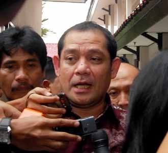 Suami Cici Paramida Dituntut 3 Tahun Bui