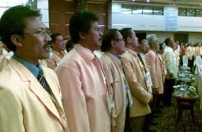 Pendukung Ical Pimpin 2 Komisi, Pendukung Paloh 1 Komisi