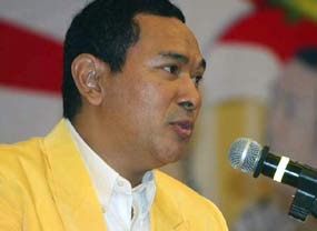 Ribuan Pendukung Tommy Serbu Arena Munas