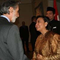 Batik dan Wayang Kulit Sedot Perhatian Besar di Latvia