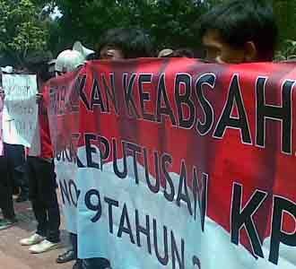 Aksi Usut Panitera MK