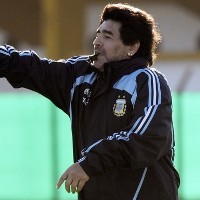 Maradona Pikir Ulang Jabatannya