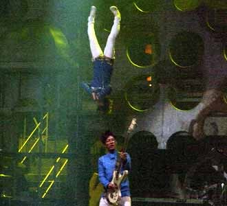 Aksi Panggung Nekat J-Rock