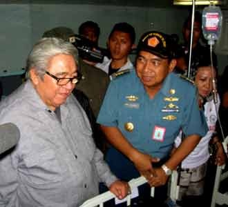 MPR Sumbang RS Terapung