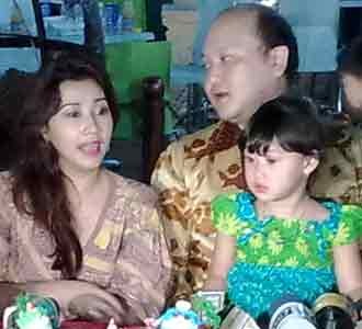 Pesta Mewah Anak Ari Sigit