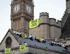 Duduki Atap Parlemen Inggris, 20 Aktivis Greenpeace Ditangkap