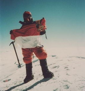 Awal Kisah Kontroversi Klaim Clara Mendaki Puncak Everest