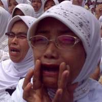 Ratusan Santri Histeris Sambut Bebasnya Syekh Puji