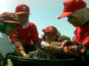 Cuci Tangan Minimal Lima Kali Sehari