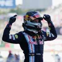 Vettel Tak Mau Terlibat Psy War