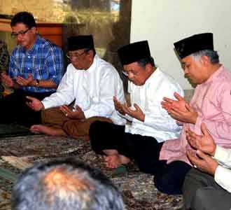 Salat Jumat Terakhir JK Sebagai Wapres
