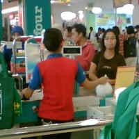 Biaya Perawatan Korban Luka Ditanggung Carrefour