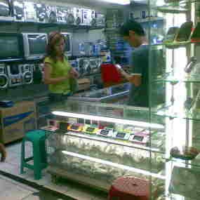 Dolar Turun, Harga Elektronik Sulit Turun