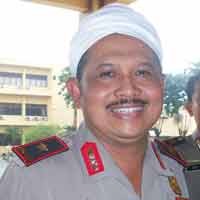 Anton Bachrul Alam & Upaya Mengajak Polisi ke Jalan yang Benar