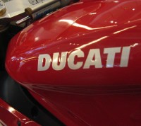 Meski Mahal, Ducati Laris