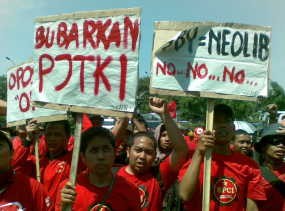 Tolak SBY-Boediono, Ratusan Buruh Demo Gedung DPR