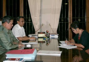  Kisah di Balik Batalnya Nila Jadi Menkes dan Munculnya Endang Rahayu 