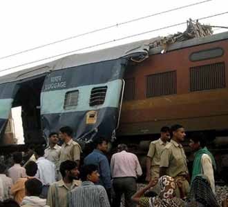 2 KA Ciuman di India, 21 Orang Tewas