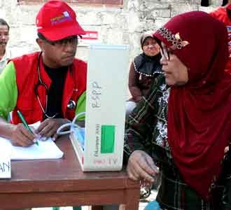 Pengobatan Gratis Korban Gempa