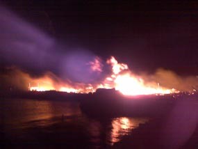 Perahu Motor Bermuatan BBM Terbakar