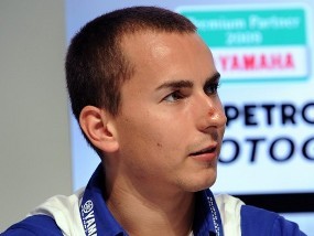 Lorenzo Akan Tumbuh Jadi Lebih Tangguh
