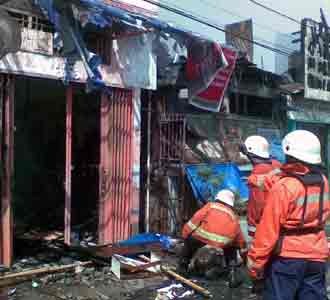 Api Hanguskan 10 Rumah 