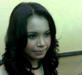 Rossa Tak Mau Jadi Anggota Klub Poligami