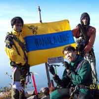 Pecinta Alam Unair akan Taklukkan Gunung Kilimanjaro 