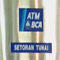 Penjelasan Pecahan 50 Ribu ATM BCA Pasar Minggu Luntur 
