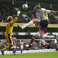Spurs Dipermalukan Stoke