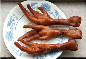 Kaki Ayam Bisa Turunkan Tekanan Darah Tinggi