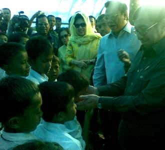 Enam Menteri Kunjungi Korban Gempa