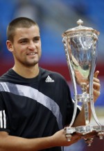 Youzhny Perpanjang Dominasi Rusia
