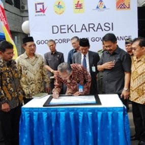 Tambah Daya Listrik? Hubungi Call Centre PLN Saja! 